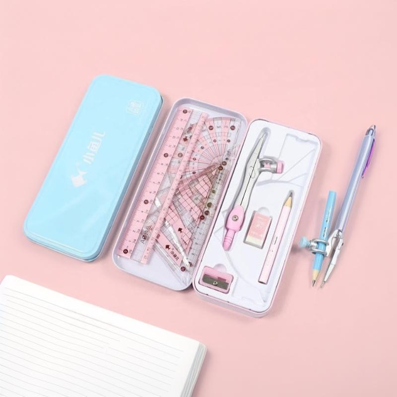 ชุดอุปกรณ์เครื่องเขียนสำหรับวา - Math Geometry Set With Compass บทวิจารณ์และราคา